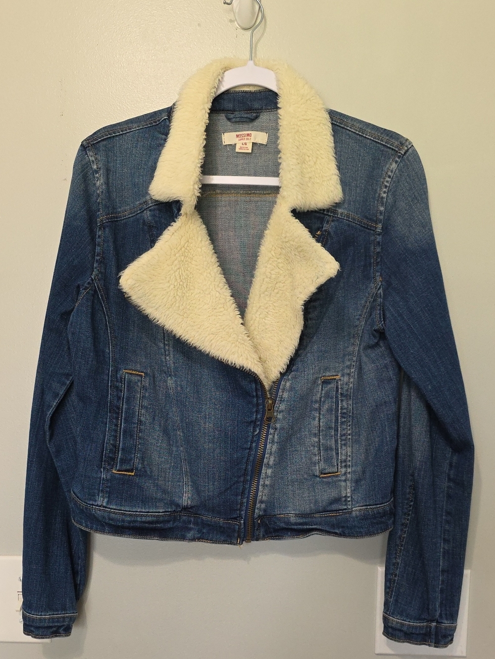 Mossimo Supply Co. Blue Denim Jacket with Cream Sherpa Collar